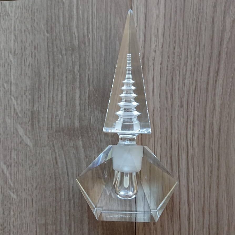 希少　HOYAクリスタル　香水瓶　五重塔　パフューム　旧モデル　美品 希少 HOYAクリスタル 香水瓶 五重塔 パフューム 旧モデル 美品